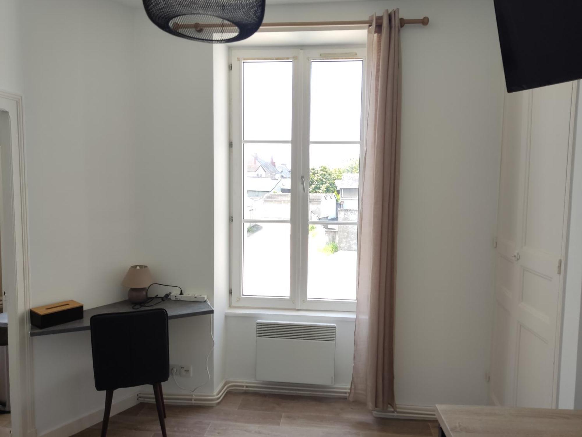 Le 3, Wifi, Parking, Centre Apartment Chateauroux